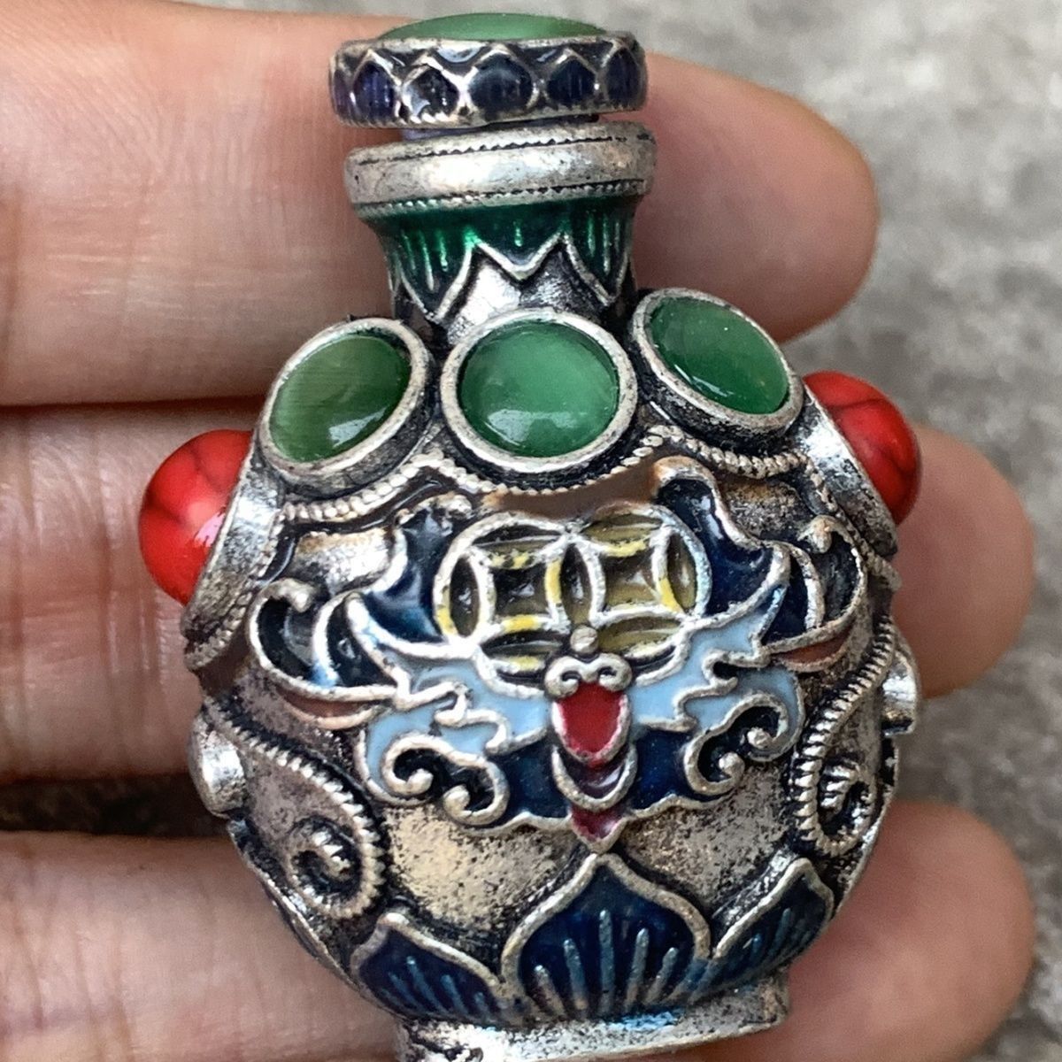 Frasco de Snuff Vintage Cloiso - Collectible Vintage Tools avaliação e preço