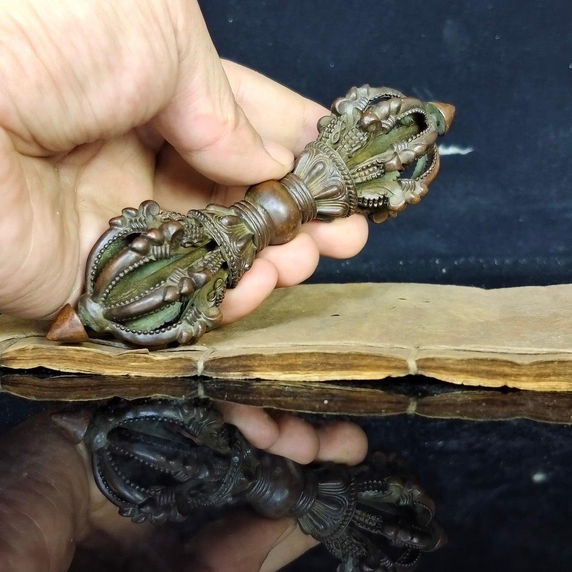 Pestilhas Tantricas Tibetanas  - Collectible Vintage Tools avaliação e preço