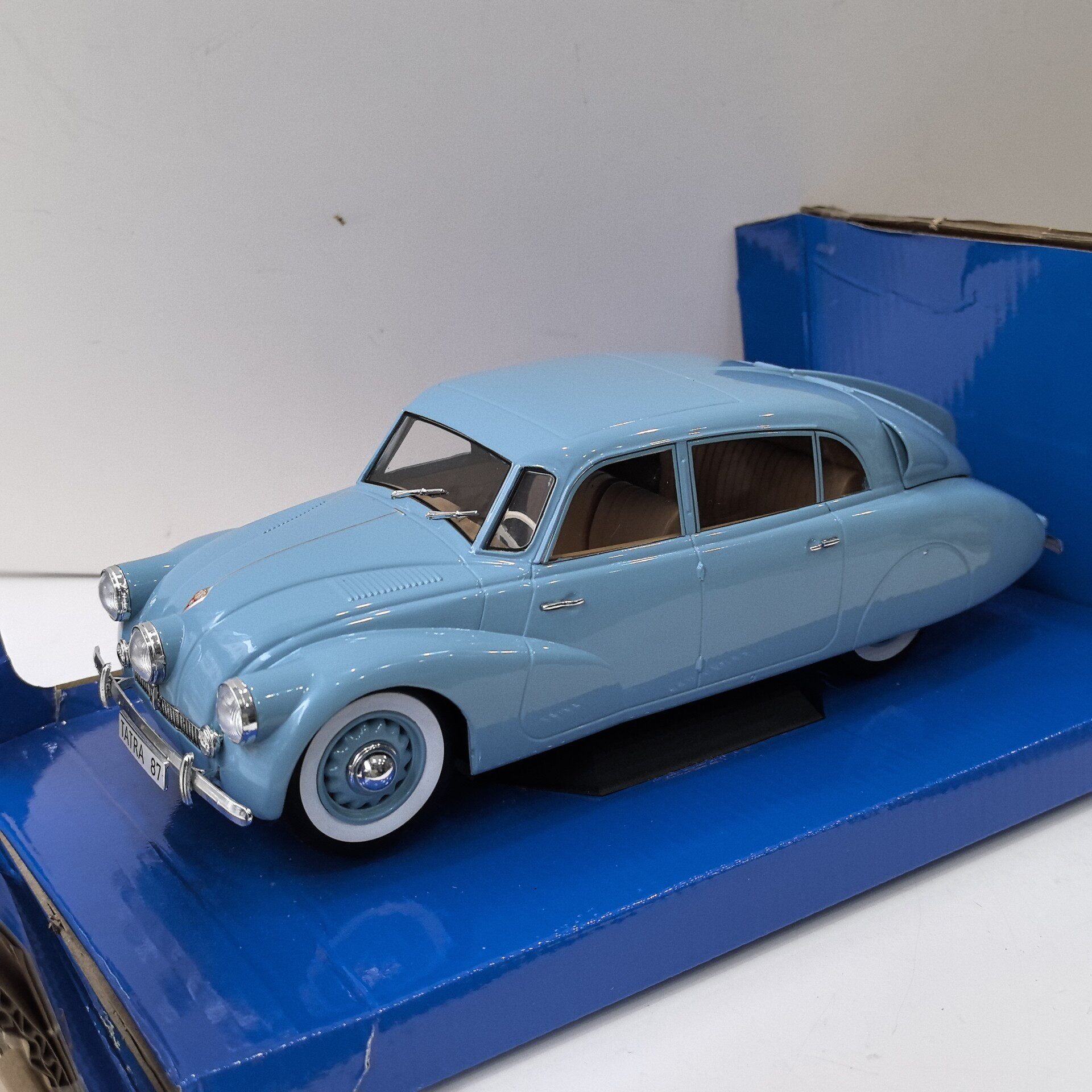 MCG Diecast Escala 1/18 TATRA  - Vintage Collectible Model Cars avaliação e preço
