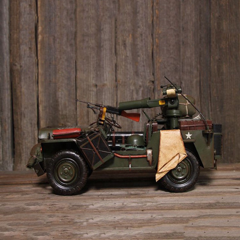 Modelo de veículo militar de f - Collectible Vintage Tools avaliação e preço